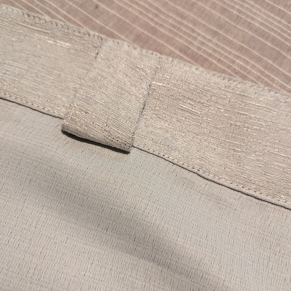 Lauren by Ralph Lauren lined light grey curtain panel - Picture 3 of 6